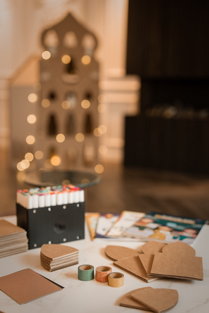 Arabisches Spielhaus aus Pappe