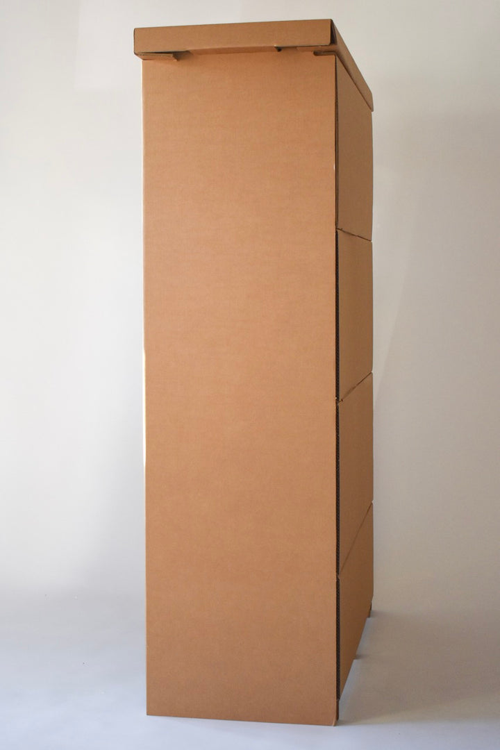 Kartonnen garderobe kast