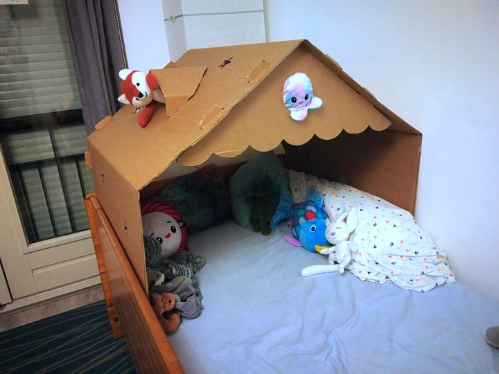 Kartonnen kinderbed huis