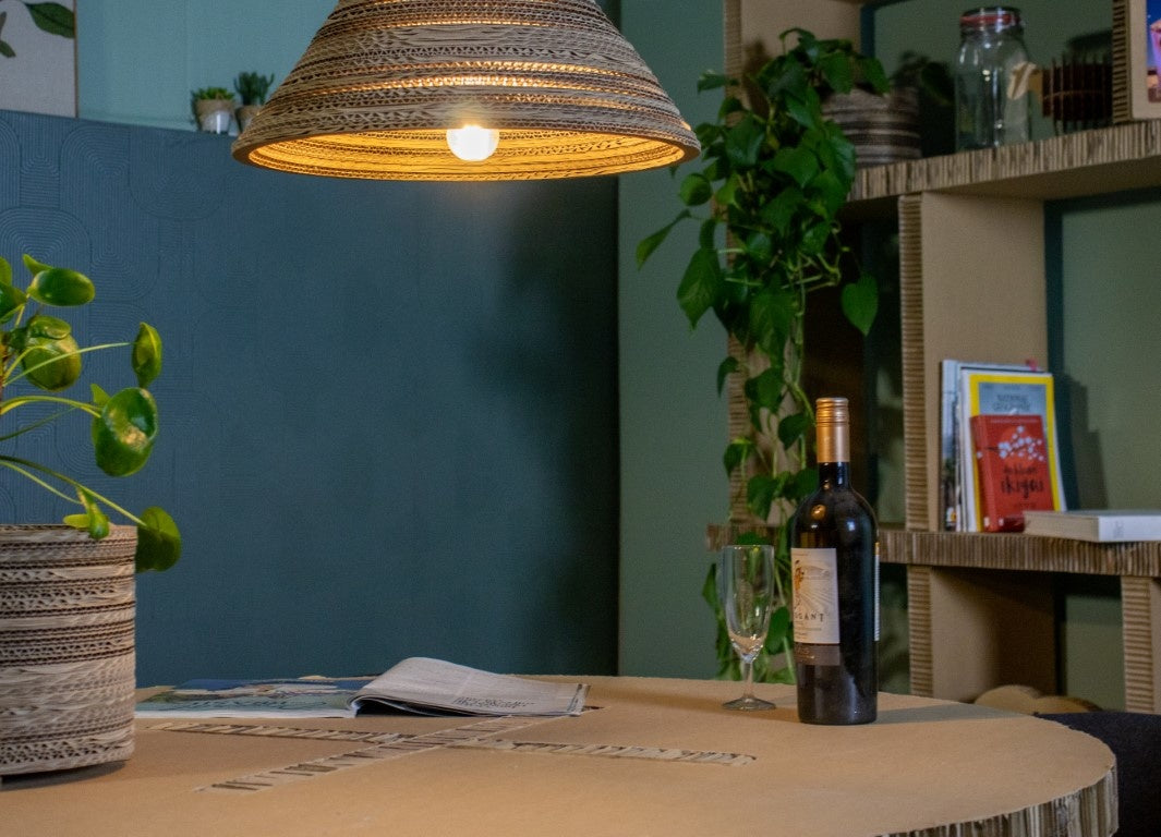 Kartonnen liempde lamp