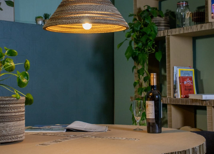 Kartonnen liempde lamp