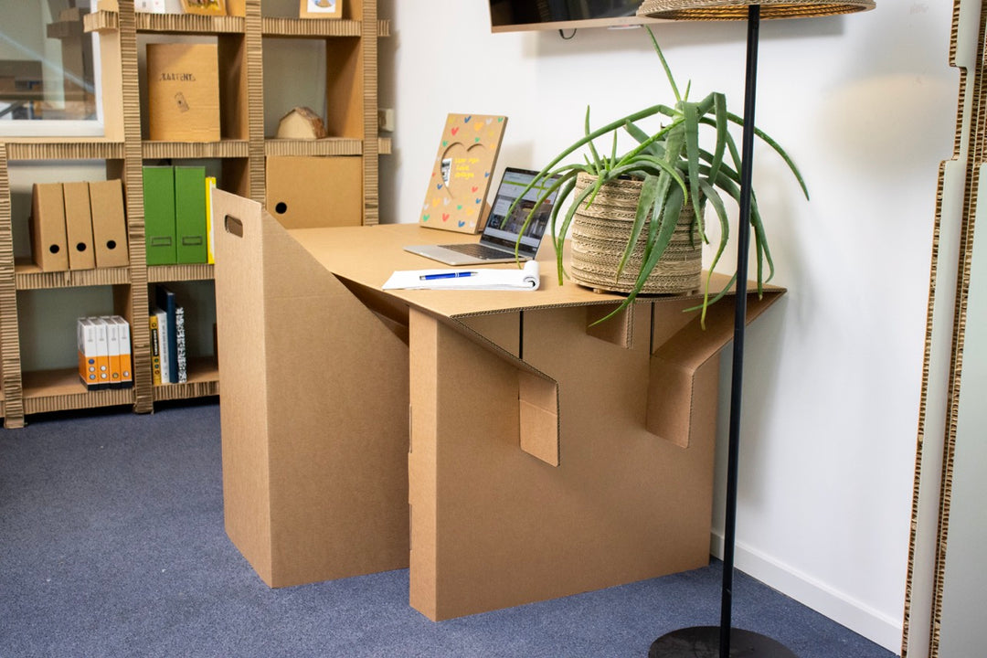 Cardboard pop-up table