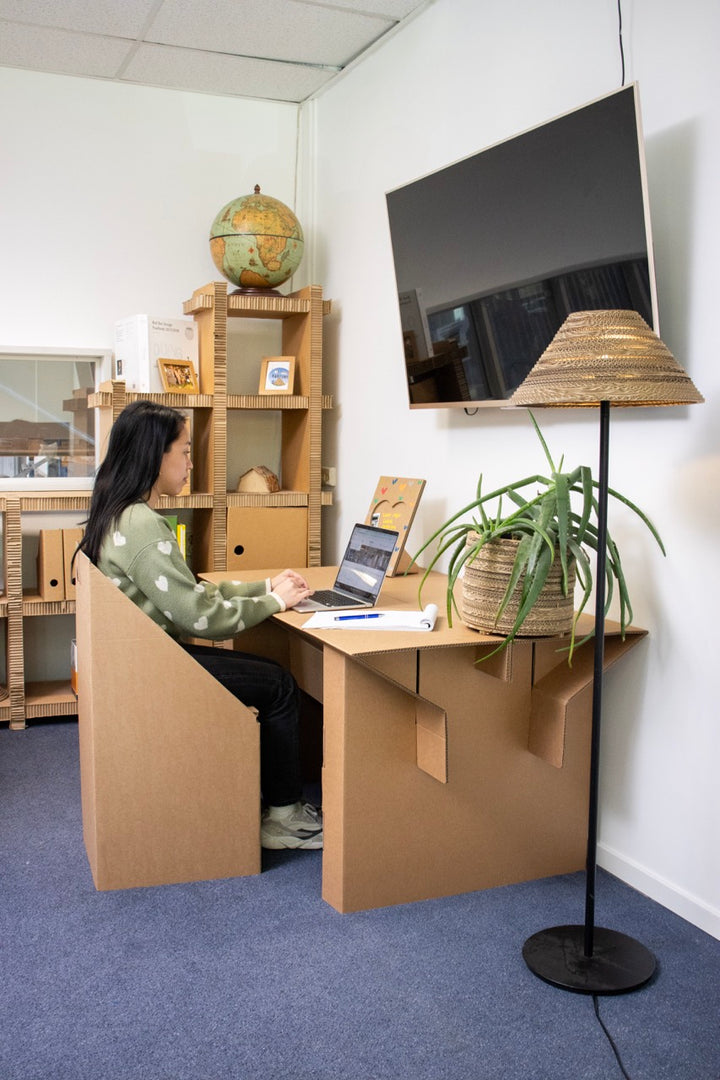 Cardboard pop-up table