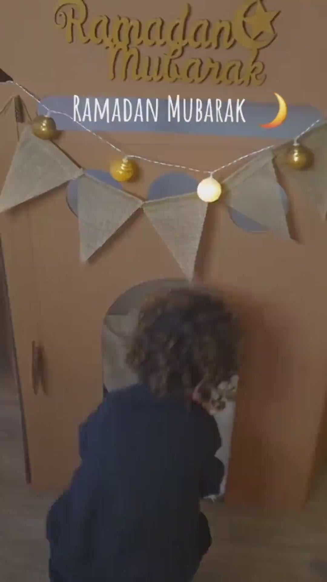 Cardboard Arabic play wall