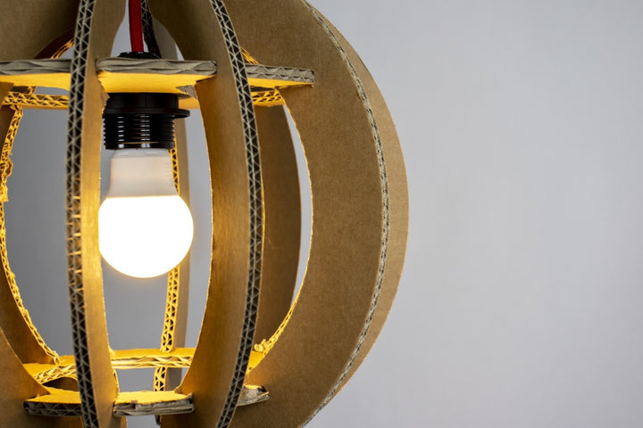 Kartonnen skanderborg lamp