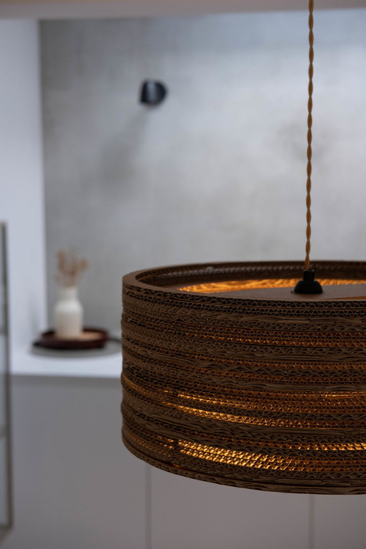 Kartonnen tolmin lamp